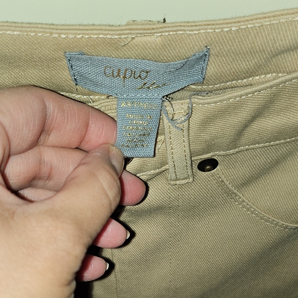 Cupio Beige Pants 💓4/$25 - Picture 2 of 3